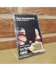 Los Bunkers-Vida de Perros (Cassette)